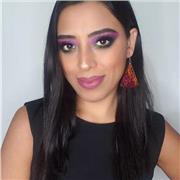 Docente de maquillaje y comunicaciones, con más de 5 años de experiencia en el rubro en distintas empresas públicas y privadas